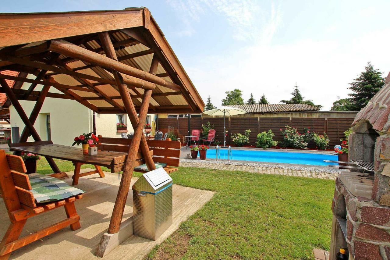 Ferienhauser Mit Pool Kummerow Schw 1010 Ngoại thất bức ảnh