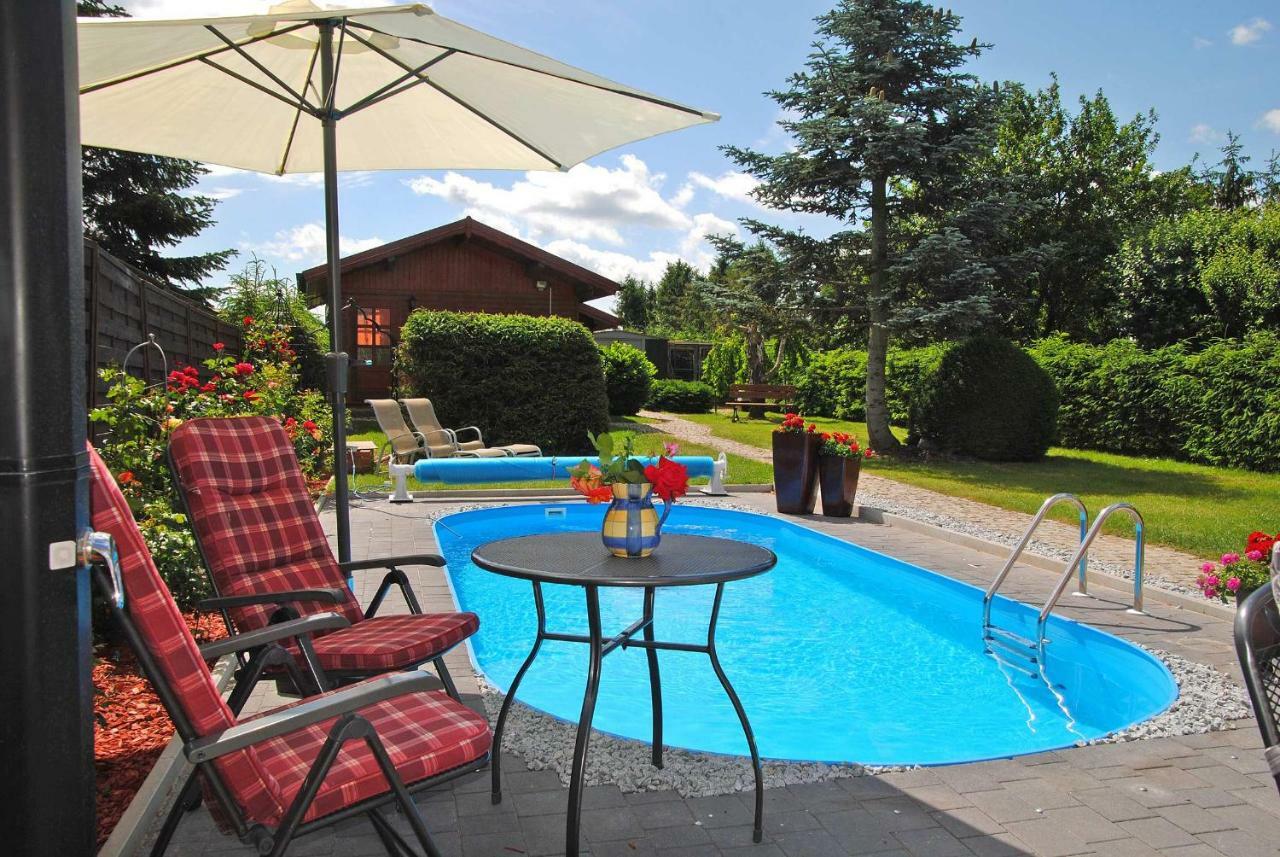 Ferienhauser Mit Pool Kummerow Schw 1010 Ngoại thất bức ảnh